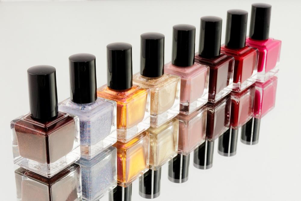 silver nails-776e5e56461d490fa814056f2c6eb690.jpg silver nails